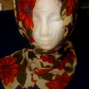 Floral scave